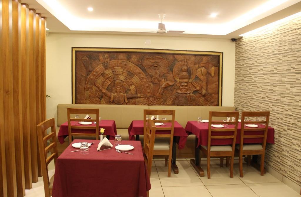 Issacs Regency Sultan Bathery Exterior foto