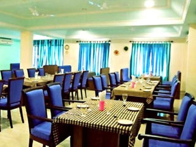 Issacs Regency Sultan Bathery Exterior foto